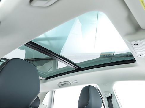 New 2026 Volkswagen Atlas Cross Sport SEL image 78