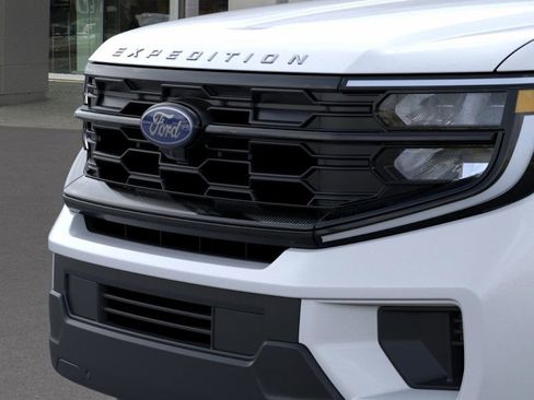 New 2025 Ford Expedition Max Active image 17