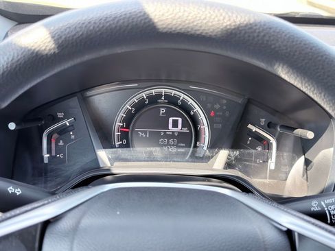 Used 2019 Honda CR-V LX image 11