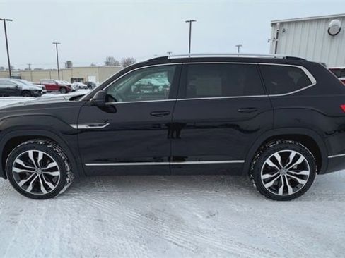 Used 2023 Volkswagen Atlas SEL Premium image 39