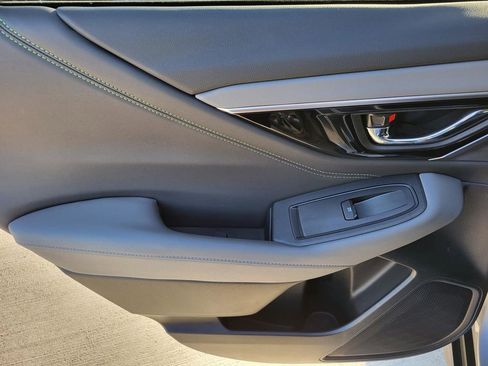 Certified 2025 Subaru Outback Onyx Edition image 12