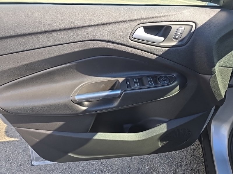 Used 2019 Ford Escape SEL AWD/4WD image 23
