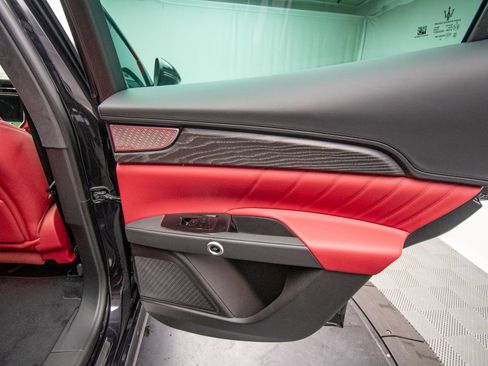 New 2026 Maserati Grecale Modena image 30