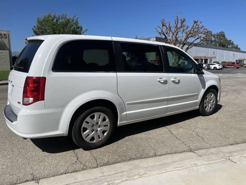 Used 2015 Dodge Grand Caravan SE w/ Quick Order Package 29E SE FWD image 8