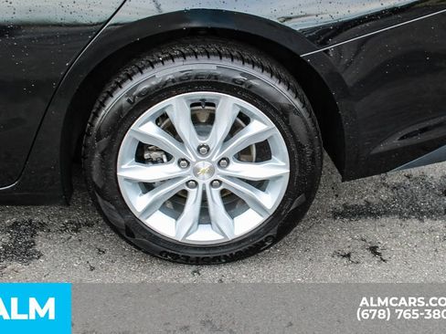 Used 2025 Chevrolet Malibu LT FWD image 15