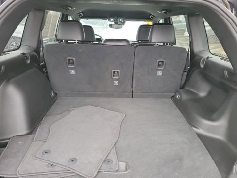 Used 2024 Jeep Grand Cherokee Limited image 9