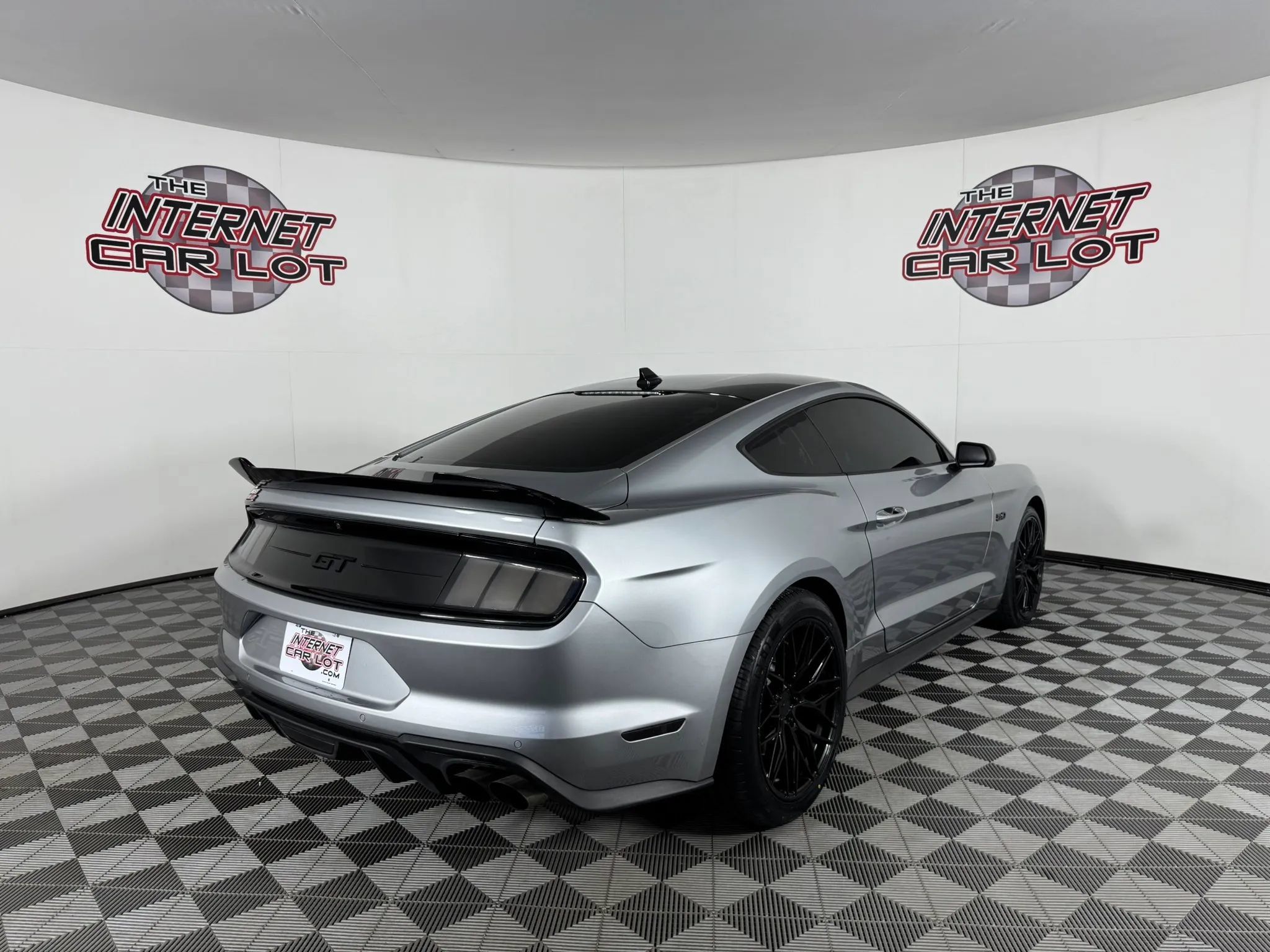 Used 2022 Ford Mustang GT w/ Equipment Group 301A RWD image 7