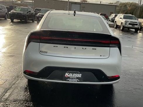 New 2026 Toyota Prius XLE image 5