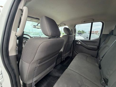 Used 2018 Nissan Frontier PRO-4X AWD/4WD image 23