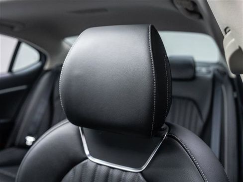 New 2026 Genesis G70 2.5T Prestige image 19