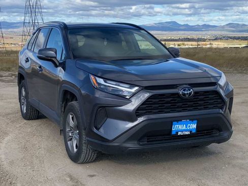 Used 2023 Toyota RAV4 XLE image 3