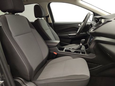 Used 2017 Ford Escape SE w/ Equipment Group 201A AWD/4WD image 21