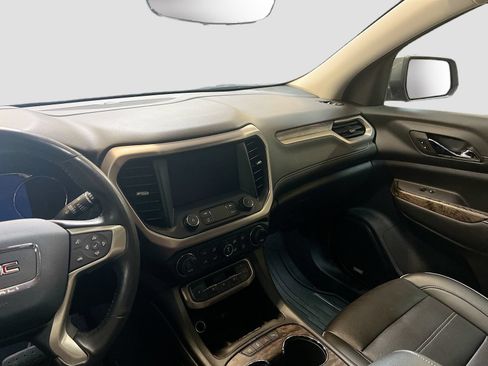 Used 2022 GMC Acadia Denali w/ Denali Ultimate Package AWD/4WD image 25