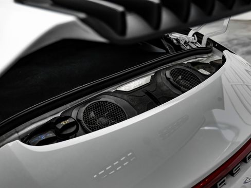 Used 2021 Porsche 911 Carrera 4 image 89