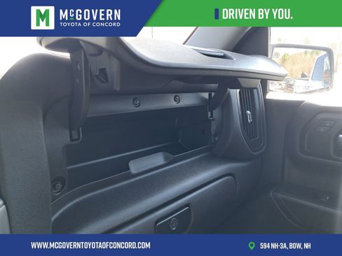 Used 2023 Chevrolet Silverado 1500 Custom AWD/4WD image 27