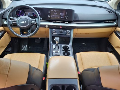 Used 2022 Kia Carnival LX FWD image 14