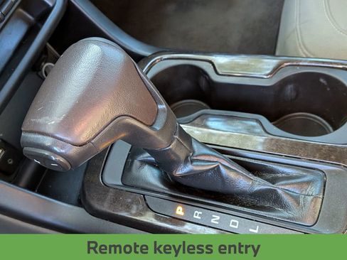 Used 2018 GMC Canyon SLE w/ SLE Convenience Package image 21