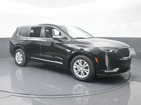 Used 2023 Cadillac XT6 Luxury image 8