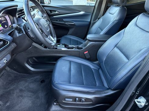 Used 2022 Chevrolet Bolt EUV Premier w/ Sun & Sound Package image 25