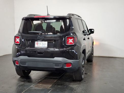 Used 2022 Jeep Renegade Altitude image 28