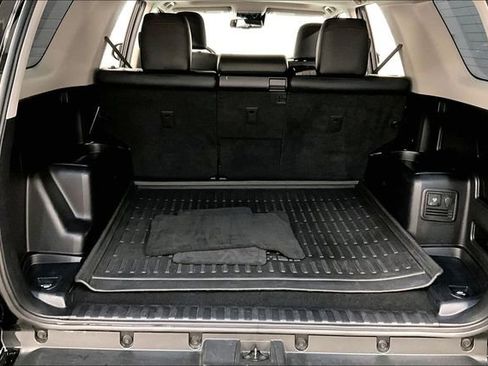 Used 2024 Toyota 4Runner TRD Off-Road Premium w/ Moonroof Package AWD/4WD image 41