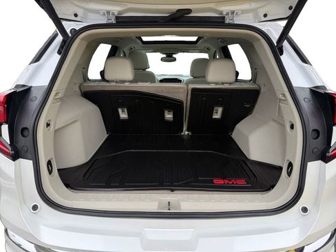 Used 2022 GMC Terrain Denali w/ LPO, Floor Liner Package image 27
