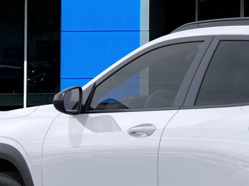 New 2025 Chevrolet Trax RS w/ Driver Confidence Package image 36