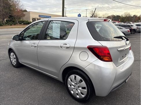 Used 2017 Toyota Yaris LE image 4