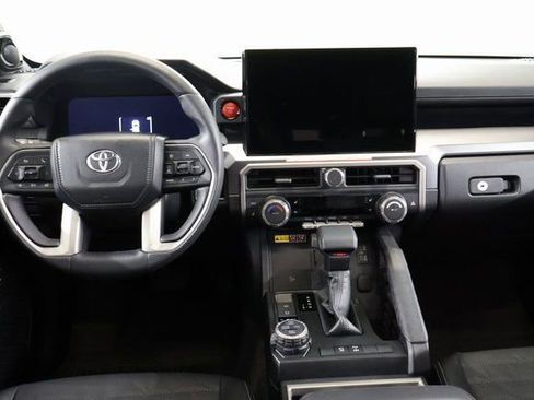 Certified 2026 Toyota 4Runner TRD Off-Road Premium AWD/4WD image 15