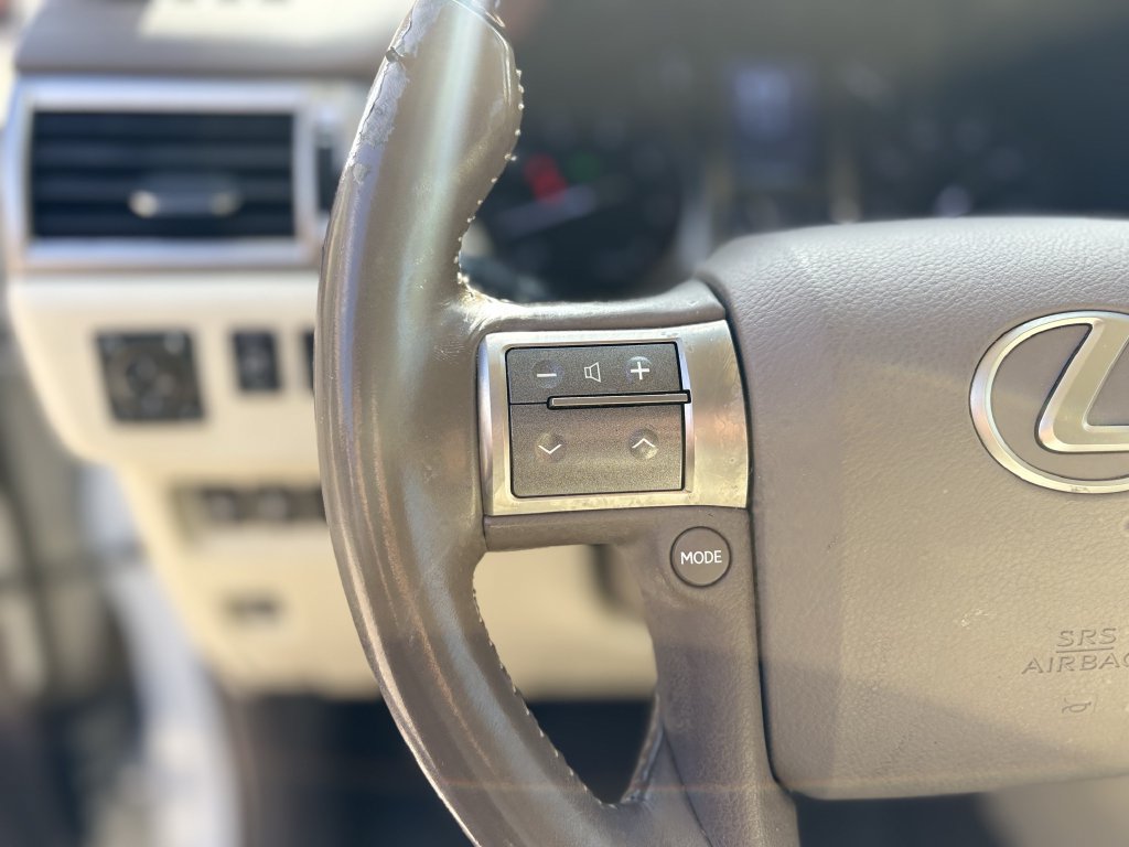 Used 2019 Lexus GX 460 Premium w/ Premium Package AWD/4WD image 16