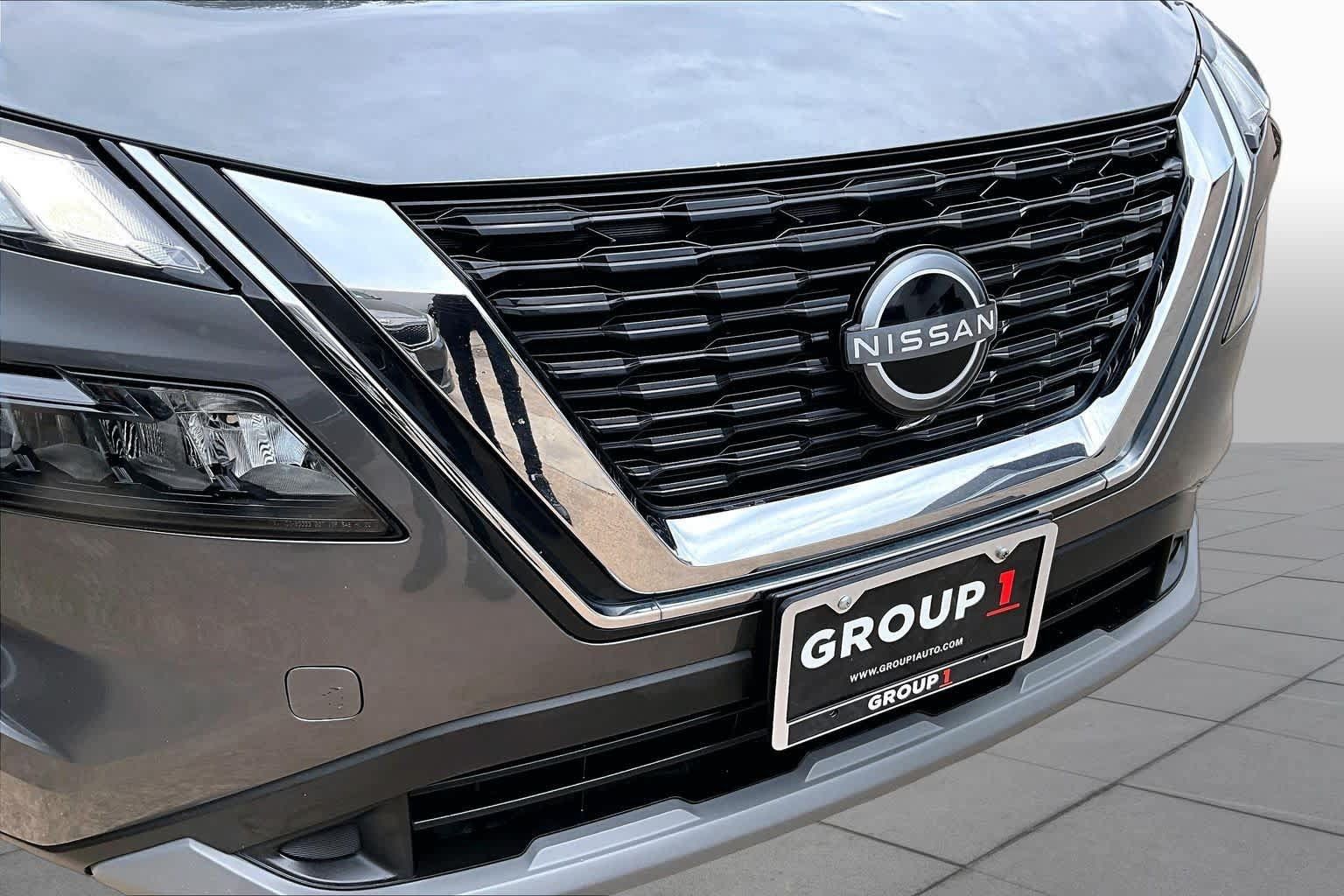 Used 2023 Nissan Rogue S FWD image 29