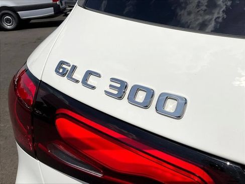 Used 2026 Mercedes-Benz GLC 300 4MATIC image 26