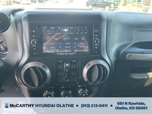 Used 2017 Jeep Wrangler Unlimited Sport w/ Quick Order Package 24S AWD/4WD image 8
