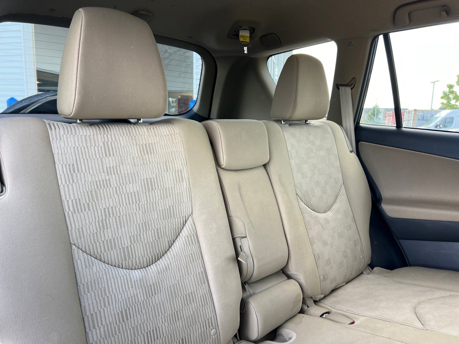 Used 2012 Toyota RAV4 4WD w/ Value Pkg image 18