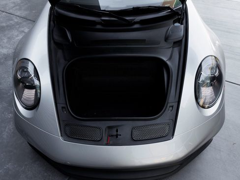 Certified 2024 Porsche 911 GT3 image 40