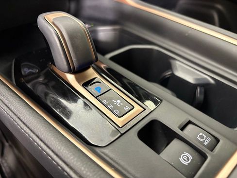 Used 2024 Toyota Grand Highlander AWD Hybrid image 37