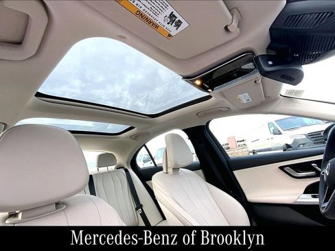 Used 2025 Mercedes-Benz E 450 4MATIC Sedan image 15