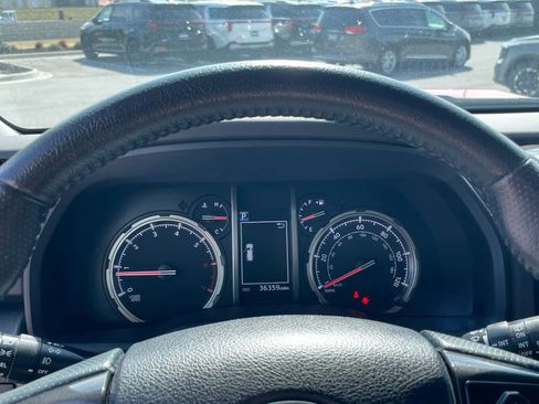 Used 2023 Toyota 4Runner TRD Off-Road Premium w/ Off Road Premium Plus Package image 14