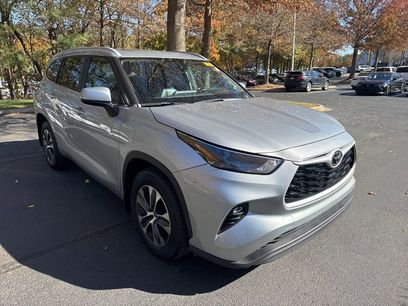 Used 2023 Toyota Highlander XLE