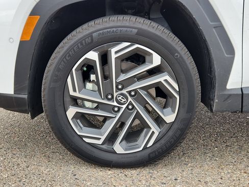 Used 2025 Hyundai Tucson Limited AWD/4WD image 21