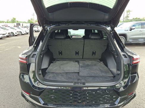Certified 2024 Chevrolet Equinox EV RS FWD image 27