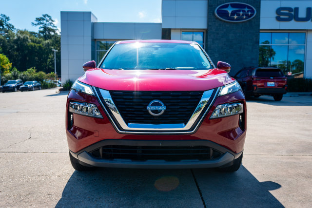 Used 2023 Nissan Rogue SV FWD image 12