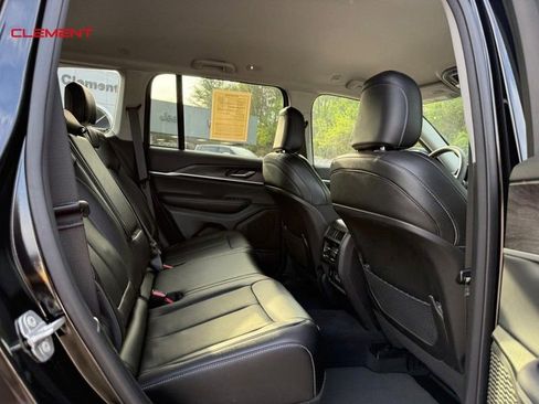 Used 2023 Jeep Grand Cherokee Limited AWD/4WD image 9