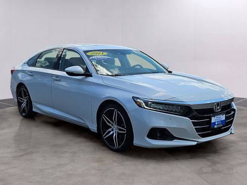 Certified 2021 Honda Accord Touring image 29