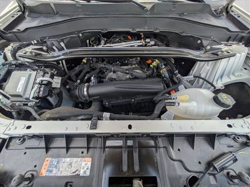 Used 2025 Ford Explorer ST-Line w/ ST-Line Street Pack AWD/4WD image 23
