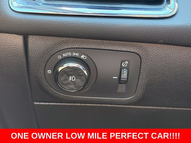 Used 2018 Chevrolet Cruze Premier FWD image 19