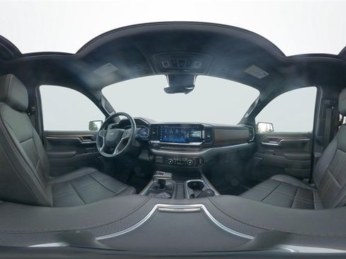 Used 2022 Chevrolet Silverado 1500 High Country w/ High Country Premium Package image 36