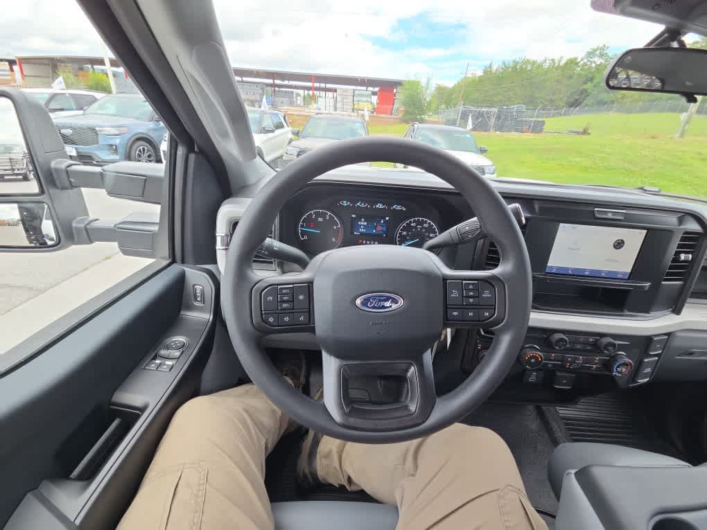 New 2025 Ford F350 XL w/ XL Chrome Package AWD/4WD image 38