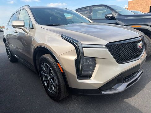 Used 2025 Cadillac XT4 Sport AWD/4WD image 9