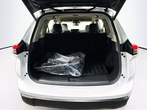 New 2026 Nissan Rogue SV image 23